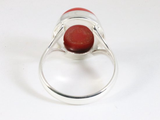 Ovale hoogglans zilveren ring met rode koraal steen afbeelding 3