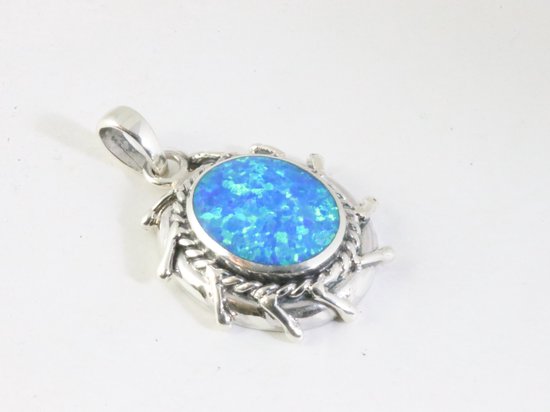 Bewerkte zilveren hanger met Australische opaal afbeelding 2