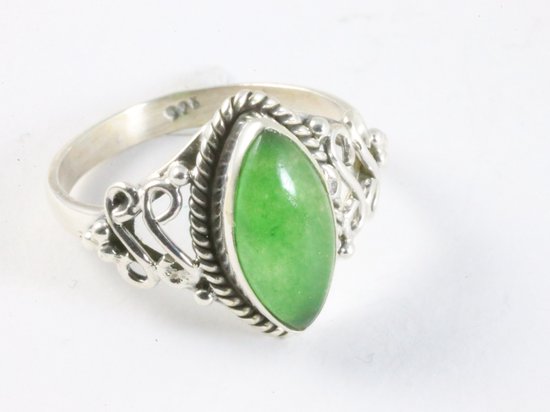 Fijne bewerkte zilveren ring met jade afbeelding 1