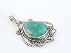 Bewerkte zilveren hanger met smaragd afbeelding 2