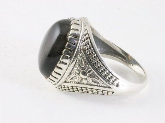 Zware bewerkte zilveren ring met jade afbeelding 2