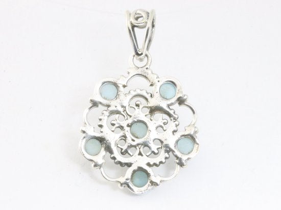 Opengewerkte zilveren hanger met blauwe chalcedoon afbeelding 3