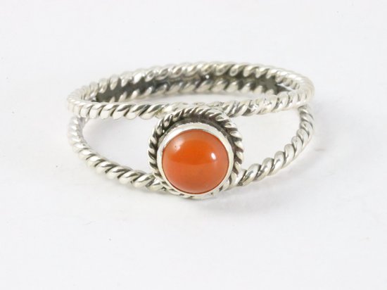 Opengewerkte zilveren ring met carneool afbeelding 4