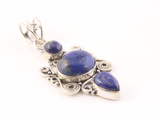 Opengewerkte zilveren hanger met lapis lazuli aan ketting afbeelding 2