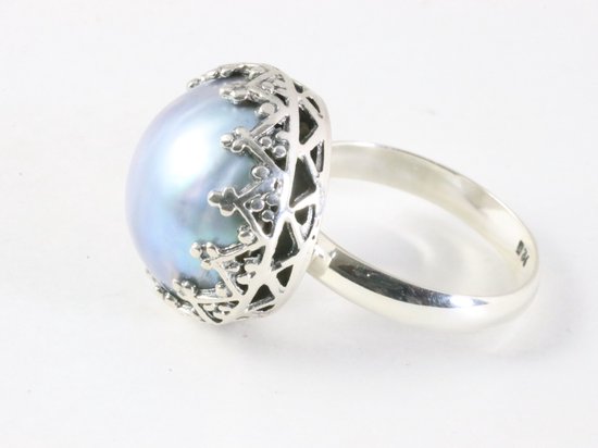 Traditionele bewerkte zilveren ring met Tahiti parel afbeelding 2