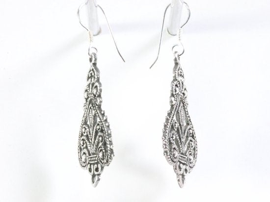 Traditionele fijn bewerkte zilveren oorbellen afbeelding 2