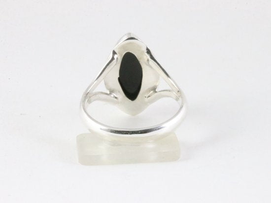 Hoogglans zilveren ring met onyx afbeelding 3