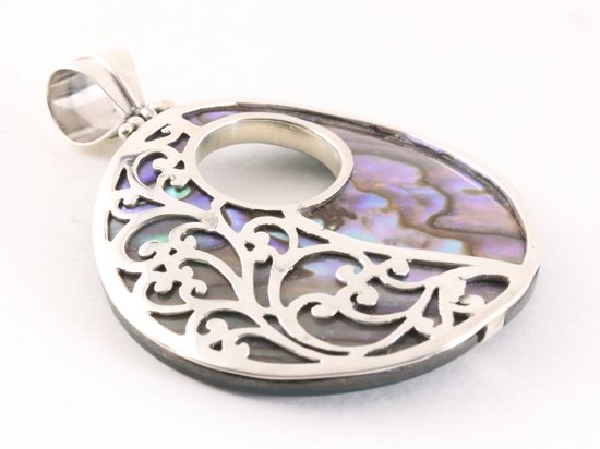 Grote bewerkte zilveren hanger met abalone schelp aan snake ketting afbeelding 2