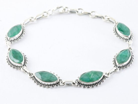 Bewerkte zilveren armband met smaragd afbeelding 1