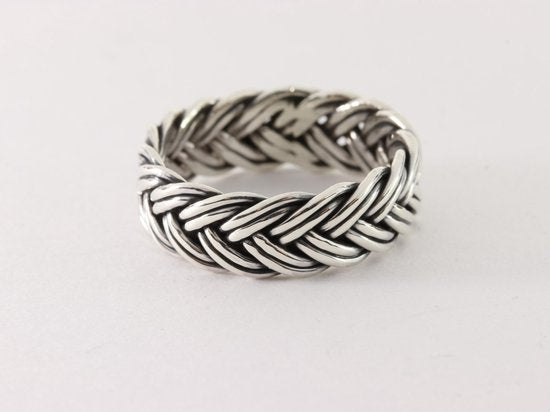 Gevlochten zilveren ring afbeelding 1