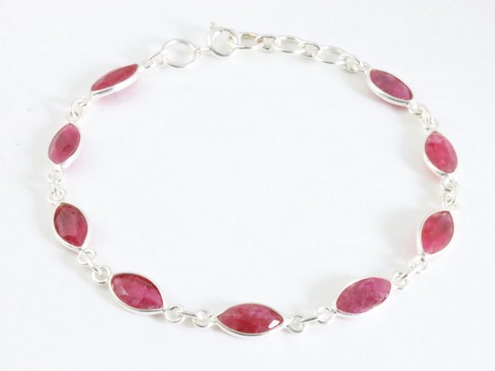 Fijne zilveren armband met robijn afbeelding 1