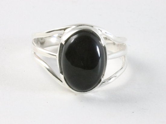 Opengewerkte zilveren ring met onyx afbeelding 4
