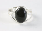 Opengewerkte zilveren ring met onyx afbeelding 4