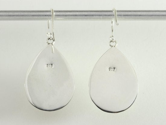 Grote druppelvormige zilveren oorbellen met onyx afbeelding 3