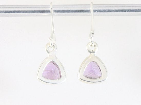 Hoogglans zilveren oorbellen met amethist afbeelding 2