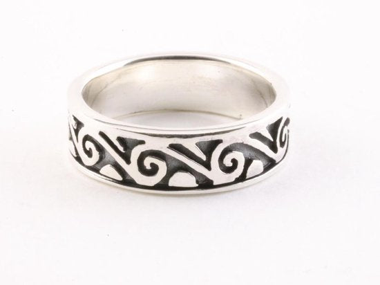 Zilveren ring met fantasiegravering afbeelding 1
