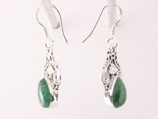 Opengewerkte zilveren oorbellen met jade afbeelding 2