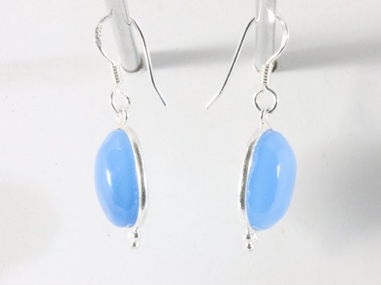 Fijne zilveren oorbellen met blauwe chalcedoon afbeelding 2