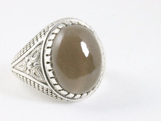 Zware bewerkte zilveren ring met jade afbeelding 1