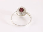 Fijne opengewerkte zilveren ring met robijn afbeelding 3