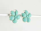 Bloemvormige zilveren oorstekers met groene turkoois afbeelding 2