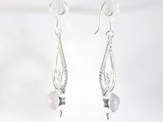 Lange opengewerkte zilveren oorbellen met rozenkwarts afbeelding 2