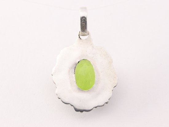 Bewerkte zilveren hanger met peridoot afbeelding 3