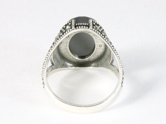 Zilveren ring met gefacetteerde onyx en marcasiet afbeelding 3