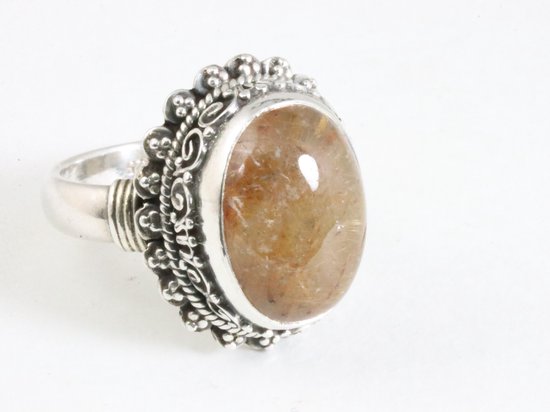 Traditionele zware bewerkte zilveren ring met rode zonnesteen afbeelding 1