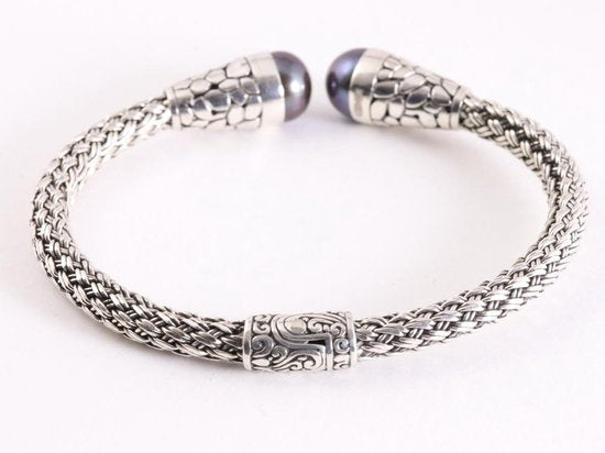 Traditionele zware zilveren klemarmband met zwarte parel afbeelding 3