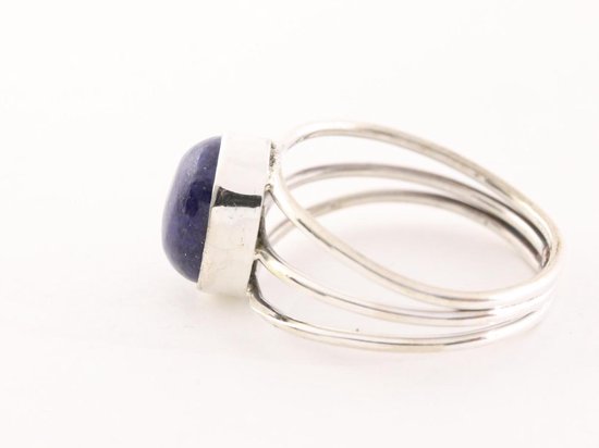 Opengewerkte zilveren ring met lapis lazuli afbeelding 2