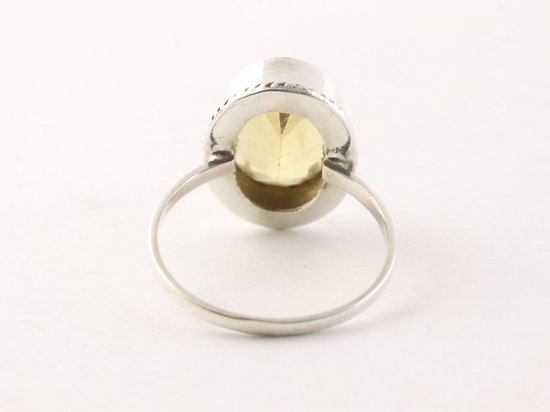 Bewerkte zilveren ring met citrien afbeelding 3