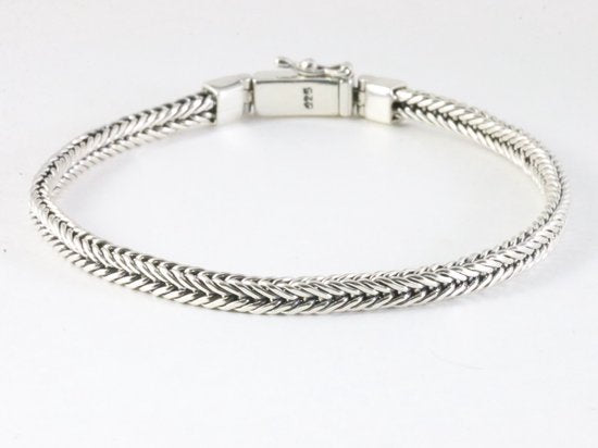 Zilveren armband met vossenstraat schakels en kliksluiting afbeelding 3