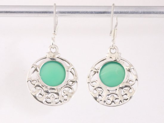 Ronde opengewerkte zilveren oorbellen met groene onyx afbeelding 3