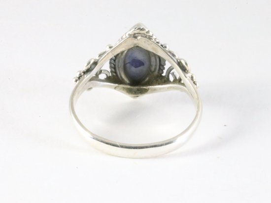 Fijne bewerkte zilveren ring met lapis lazuli afbeelding 3