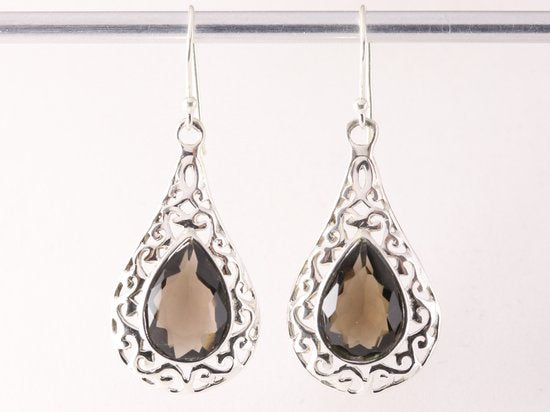 Opengewerkte zilveren oorbellen met rookkwarts afbeelding 4