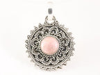 Ronde bewerkte zilveren hanger met rhodochrosiet afbeelding 1