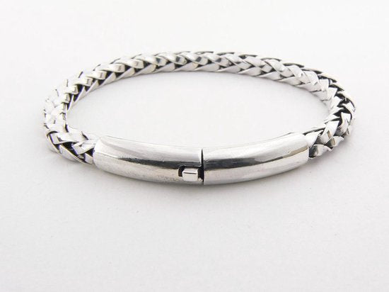 Gevlochten zilveren armband met kliksluiting afbeelding 1