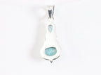 Fijne bewerkte zilveren hanger met larimar en blauwe topaas afbeelding 3