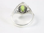 Fijne bewerkte zilveren ring met peridoot afbeelding 3