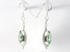Bewerkte zilveren oorbellen met groene amethist afbeelding 2