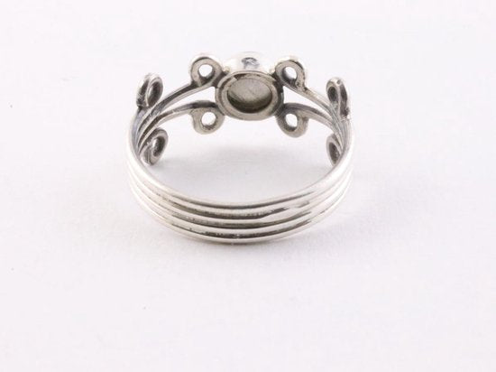 Fijne opengewerkte zilveren ring met labradoriet afbeelding 3