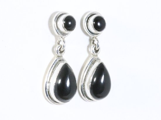 Zilveren oorstekers met onyx afbeelding 2