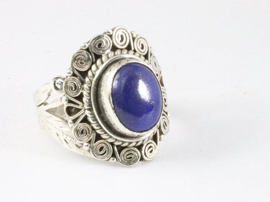 Traditionele bewerkte zilveren ring met lapis lazuli afbeelding 1
