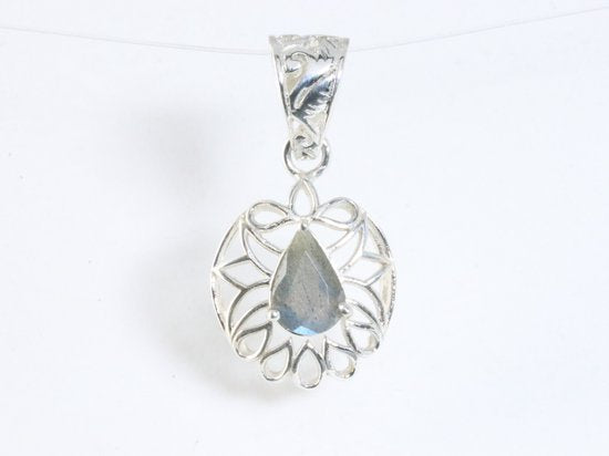 Fijne opengewerkte zilveren hanger met labradoriet afbeelding 4