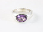 Hoogglans zilveren ring met amethist afbeelding 4