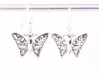 Fijne zilveren vlinder oorbellen afbeelding 3