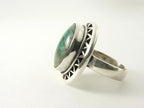 Zware bewerkte zilveren ring met groene turkoois afbeelding 3