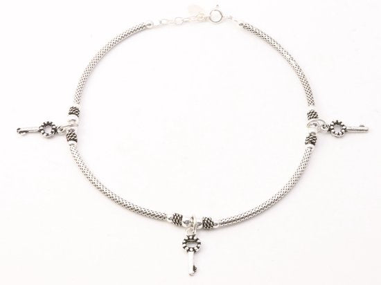 Fijn bewerkte zilveren enkelband met sleutels afbeelding 1