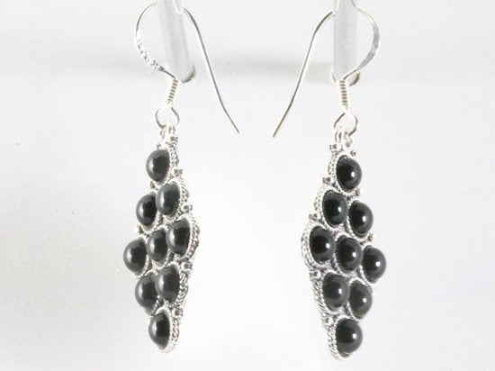 Bewerkte zilveren oorbellen met onyx afbeelding 2